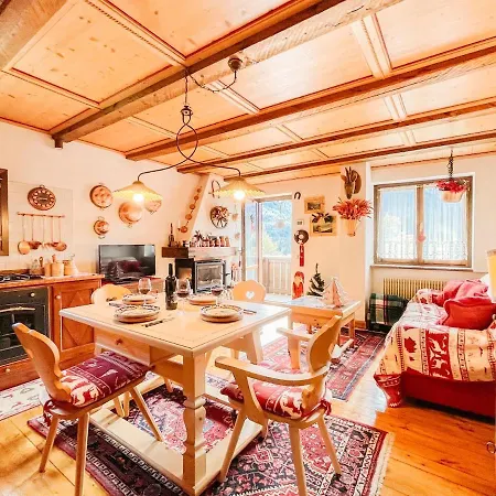 Accogliente Nido Di Montagna アパート